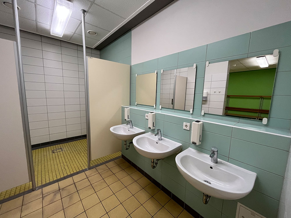 Wasch- und Duschmöglichkeiten