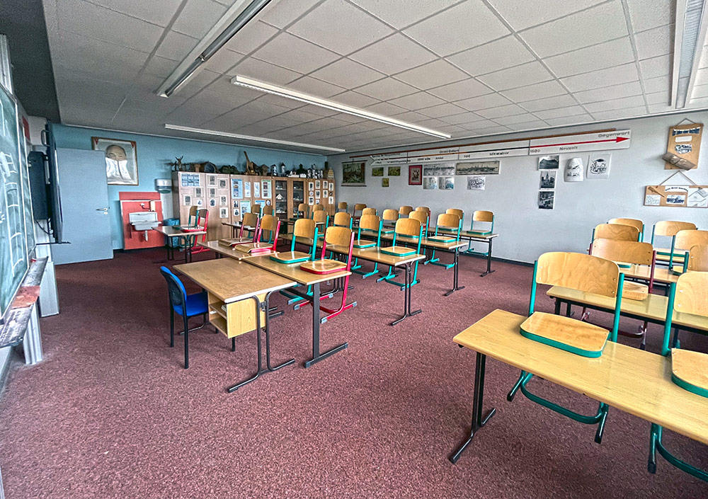 images/klassenzimmer/Geschichte1.jpg#joomlaImage://local-images/klassenzimmer/Geschichte1.jpg?width=1000&height=705