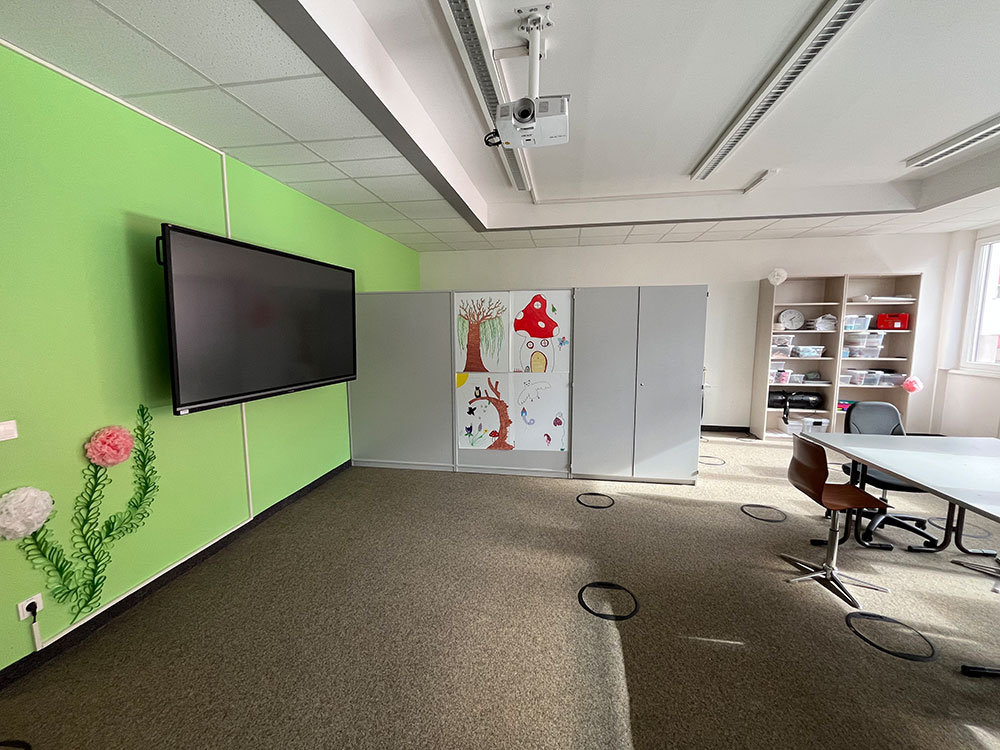 images/klassenzimmer/Kreativraum1.jpg#joomlaImage://local-images/klassenzimmer/Kreativraum1.jpg?width=1000&height=750